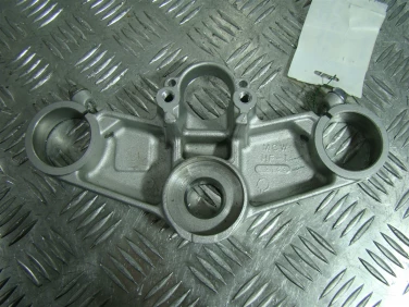 PÓŁka gÓrna zawieszenie przÓd honda vfr800 v-tec