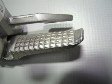 Set podnÓŻek lewy tyŁ suzuki sv 650 03-14r.