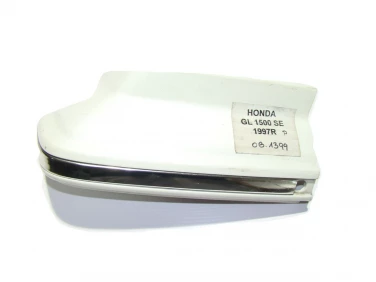 OWIEWKA BOCZNA PLASTIK PRZÓD HONDA GL 1500 SE 1997R PRAWA