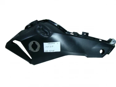 OWIEWKA BOK YAMAHA MT 07 LEWA