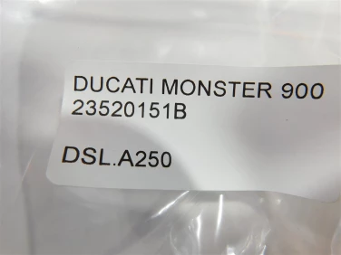 Dekiel kapa silnik lewa ducati monster 900 23520151b