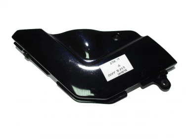 WYPEŁNIENIE PLASTIK OWIEWKA SUZUKI GSXR 1100 PRAWA