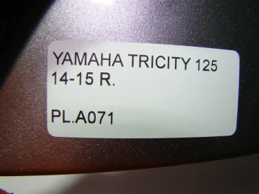 PŁug plastik owiewka yamaha tricity 125 14-15 r