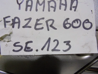 Set sety podnÓŻek yamaha fazer 600