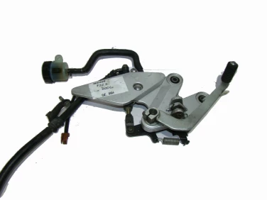 SET SETY PODNÓŻEK YAMAHA FZ6 S 2004R