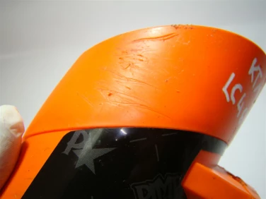 Plastik wypeŁnienie owiewka ktm 690 smc-r 2009r