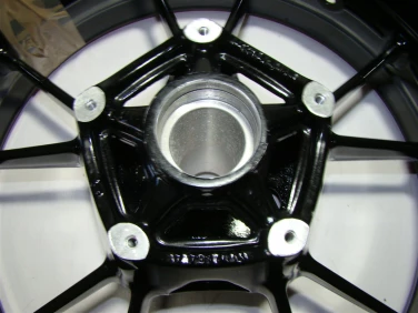 Felga koŁo tyŁ bmw s1000rr k46 s1000r k47 oem 7701485