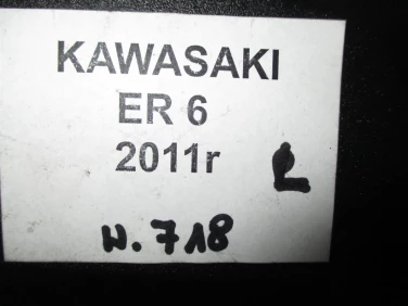 WypeŁnienie plastik owiewka kawasaki er 6 2011r lewa