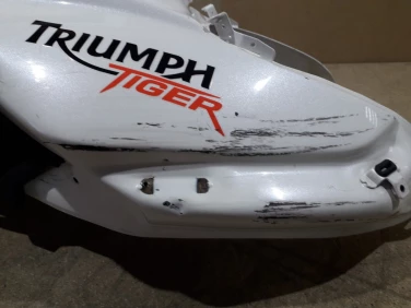 Zbiornik paliwa bak triumph tiger 800 2011r