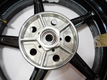 Felga koŁo tyŁ suzuki sv 650 16-19r