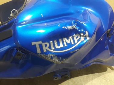 Zbiornik paliwa bak triumph tiger 1050 2007r