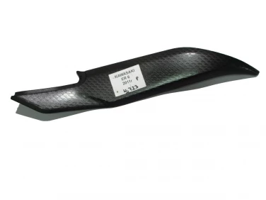 WYPEŁNIENIE PLASTIK OWIEWKA KAWASAKI ER6 2011R PRAWA