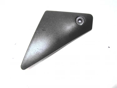 PLASTIK WYPEŁNIENIE OWIEWKA YAMAHA YZF R1 RN01-04 98-01