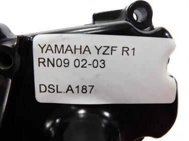 Dekiel kapa silnik lewa yamaha yzf r1 rn09 02-03