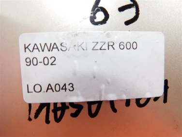 ŁĄcznik ogon plastik tyŁ kawasaki zzr 600 90-02