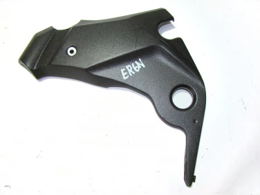 PLASTIK WYPEŁNIENIE OWIEWKA KAWASAKI ER-6 FN 09-11
