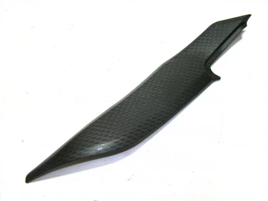 PLASTIK WYPEŁNIENIE OWIEWKA KAWASAKI ER-6 FN 09-11
