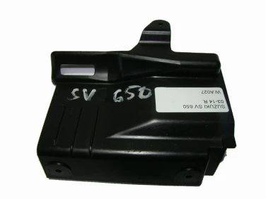 PLASTIK WYPEŁNIENIE OWIEWKA SUZUKI SV 650 03-14R.