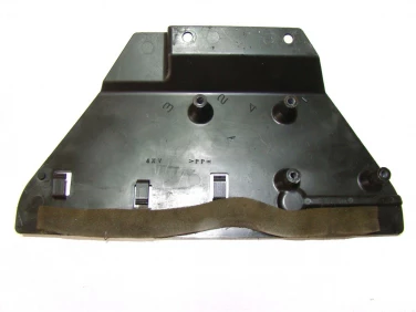 PLASTIK WYPEŁNIENIE OWIEWKA YAMAHA YZF R1 RN01-04 98-01