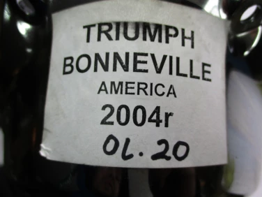 OsŁona licznika chrom przÓd triumph bonneville america 2004r