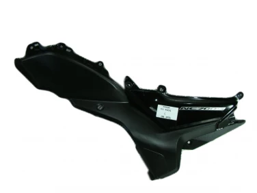 WYPEŁNIENIE OWIEWKI PLASTIK PRZÓD HONDA NC700S LEWA