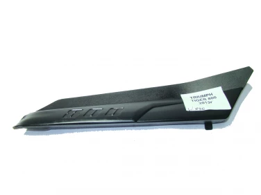 WYPEŁNIENIE PLASTIK OWIEWKA TRIUMPH TIGER 800 2013R