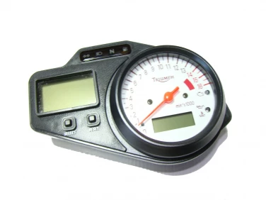 LICZNIK PRĘDKOŚCIOMIERZ PRZÓD TRIUMPH TT 600 2001R