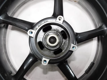 Felga koŁo tyŁ triumph 675 street triple 07-12