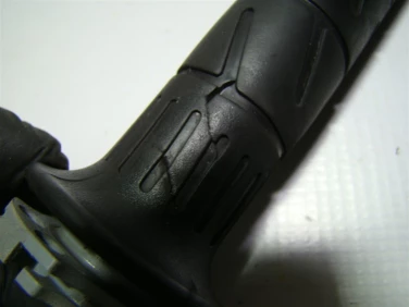 Manetka rolgaz przÓd kawasaki er-6 fn 09-11