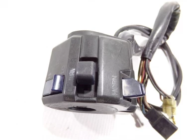 PrzeŁĄcznik lewy przÓd kawasaki zzr 1100 90-93