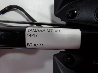 BŁotnik tyŁ tylny yamaha mt-09 14-17