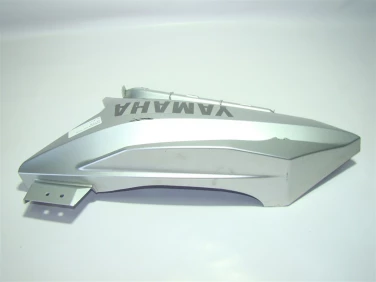 PŁug plastik owiewka yamaha yzf r125 08-12r