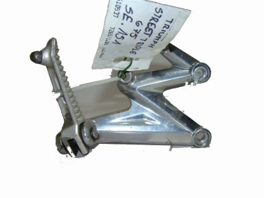 SET SETY PODNÓŻEK TRIUMPH STREET TRIPLE 675