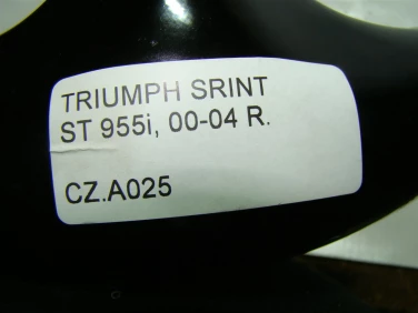 Czacha czasza owiewka przÓd triumph sprint st 955i 99-04