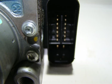 Pompa abs hamulec kawasaki z 800 2014r