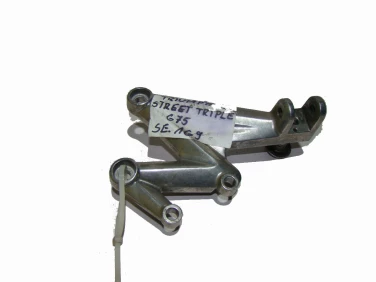 SET SETY PODNÓŻEK TRIUMPH STREET TRIPLE 675