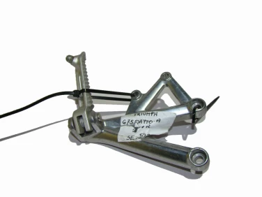 SET SETY PODNÓŻEK TRIUMPH 675 DAYTONA 2008R