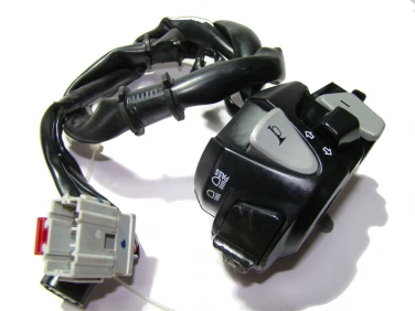 PRZEŁĄCZNIK MANETKA PRZÓD PRAWA LEWA HONDA VFR 1200 2010R