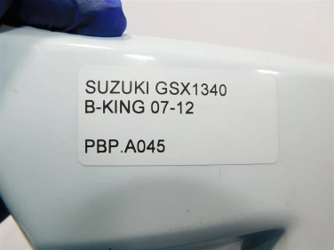 Pokrywa bok boczna prawa suzuki gsx 1300 b-king 07-12r