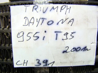 ChŁodnica oleju triumph daytona 955i t95 2001r
