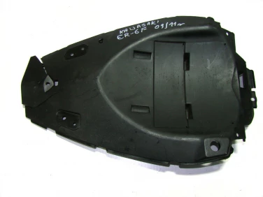 NADKOLE BŁOTNIK TYŁ PLASTIK KAWASAKI ER-6 FN 09-11
