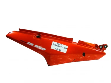 OGON OWIEWKA TYŁ BOK PLASTIK SUZUKI DL 650 V-STROM