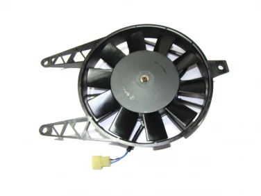 WENTYLATOR WIATRAK CHŁODNICA PRZÓD TRIUMPH TT 600 2001R
