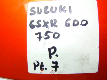 PŁug plastik przÓd owiewka suzuki gsxr 600 700 prawy