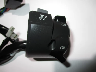 PrzeŁĄcznik manetka przÓd prawa lewa kawasaki gtr 1400 2007r