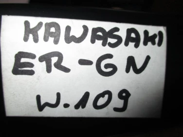 WypeŁnienie plastik owiewka kawasaki er-6n