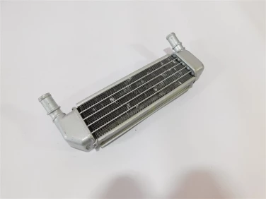 ChŁodnica wody przÓd peugeot ludix blaster 50 2005