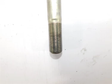 OŚ koŁa przÓd przednia kawasaki z1000 14-18