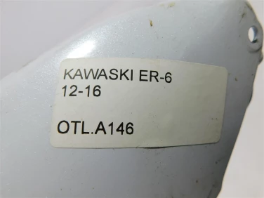 Ogon owiewka tyŁ lewy kawasaki er-6 12-16