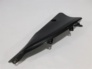 PŁug plastik owiewka honda fes 125 s-wing 07-09